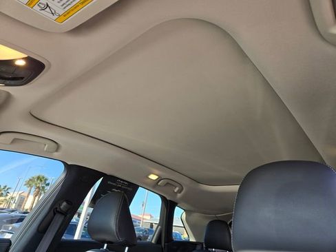 Certified 2025 INFINITI QX50 Luxe AWD/4WD image 12