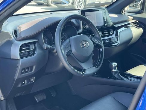 Used 2019 Toyota C-HR Limited FWD image 12