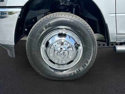 New 2026 RAM 3500 Tradesman AWD/4WD image 20