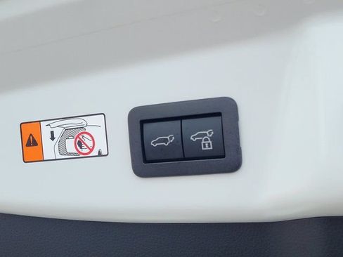 Used 2024 Toyota Prius Prime Premium w/ Advanced Technology Package FWD image 13