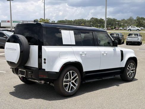 New 2026 Land Rover Defender 110 X-Dynamic SE AWD/4WD image 5