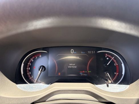 Used 2024 Toyota RAV4 XLE FWD image 27