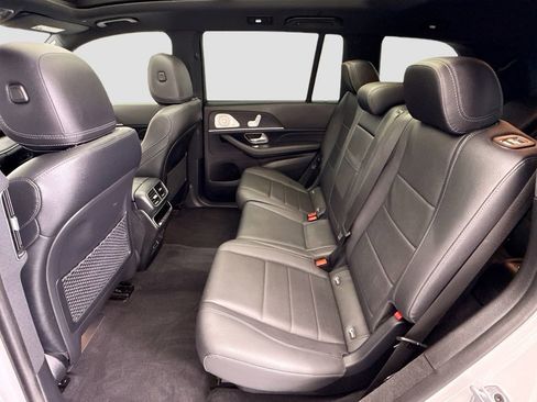 Certified 2024 Mercedes-Benz GLS 450 4MATIC image 20