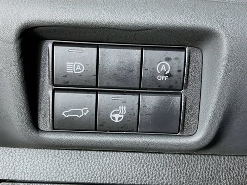 Used 2024 Toyota Highlander XSE AWD/4WD image 13