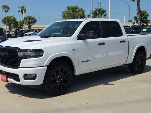 New 2026 RAM 1500 Laramie AWD/4WD image 4