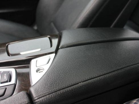 Used 2016 BMW 528i xDrive Sedan image 25