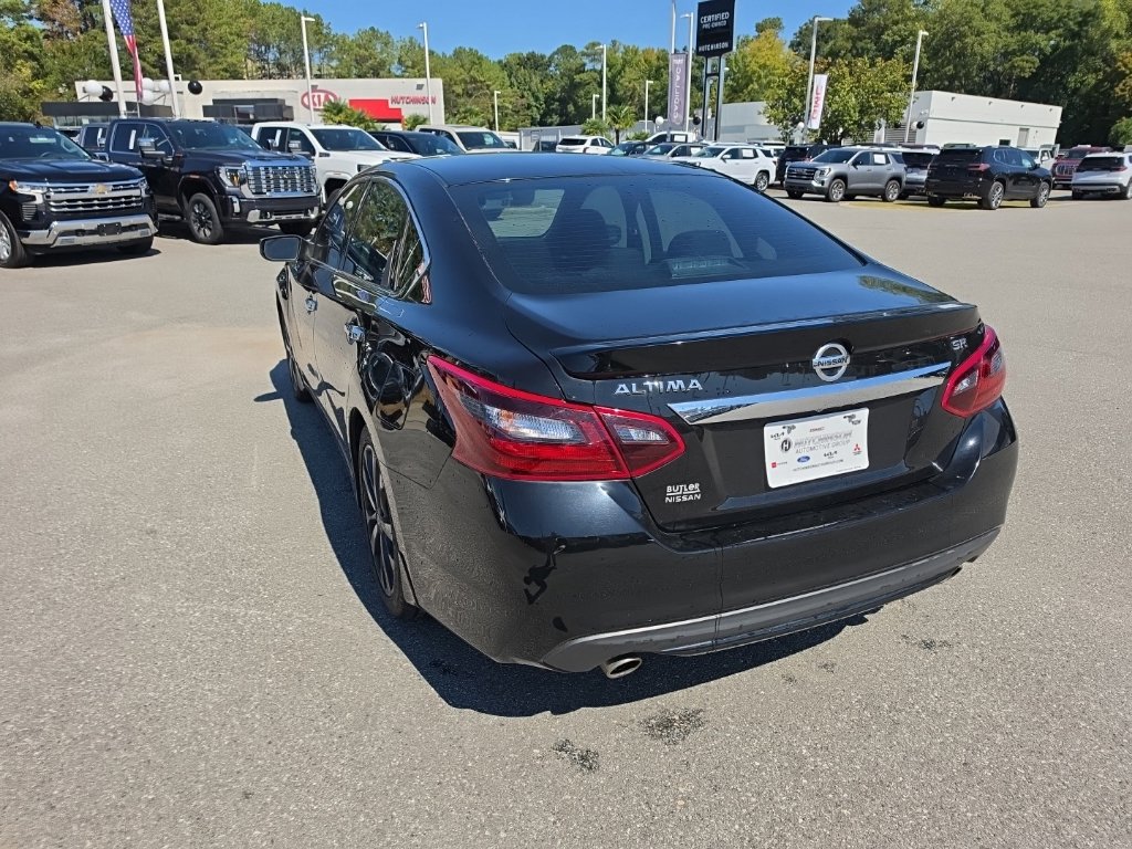 Used 2017 Nissan Altima 2.5 SR FWD image 5