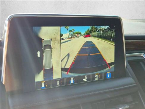 Used 2023 Chevrolet Suburban High Country w/ Premium Package 2 RWD image 14
