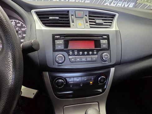 Used 2015 Nissan Sentra S image 23