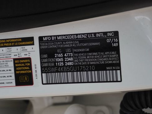 Used 2016 Mercedes-Benz C 300 4MATIC Sedan image 26