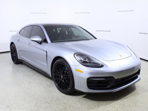 Used 2022 Porsche Panamera 4 AWD/4WD image 3