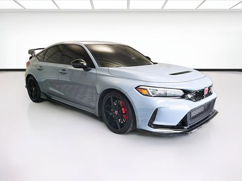Used 2025 Honda Civic Type R image 3