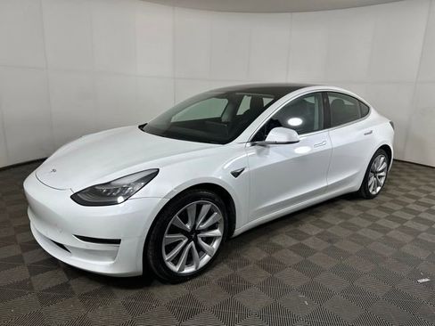Used 2018 Tesla Model 3 Long Range image 7