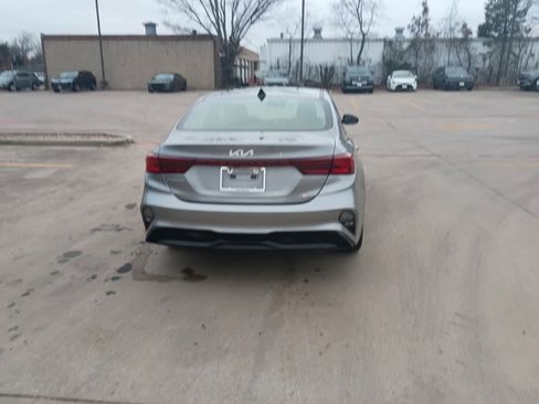 Used 2024 Kia Forte LXS image 10