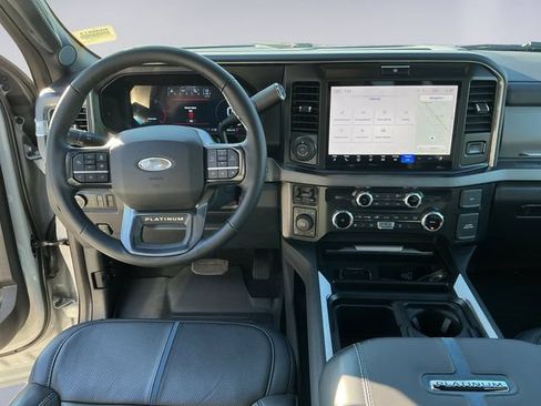 Used 2025 Ford F350 Platinum AWD/4WD image 10