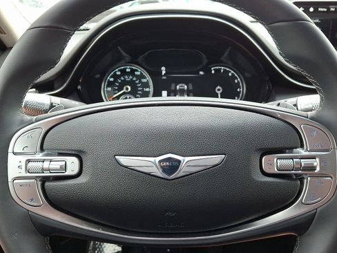 Used 2025 Genesis GV70 2.5T image 19