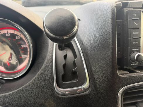 Used 2019 Dodge Grand Caravan SXT FWD image 14