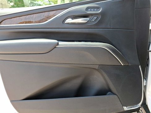 Certified 2023 Cadillac Escalade Sport Platinum w/ LPO, ONYX Package AWD/4WD image 15