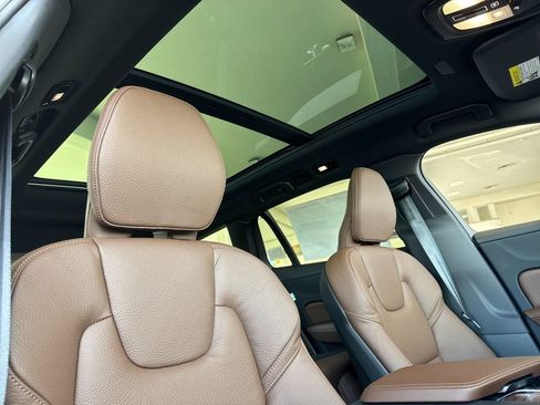 New 2026 Volvo V60 B5 Cross Country Plus w/ Climate Package image 16