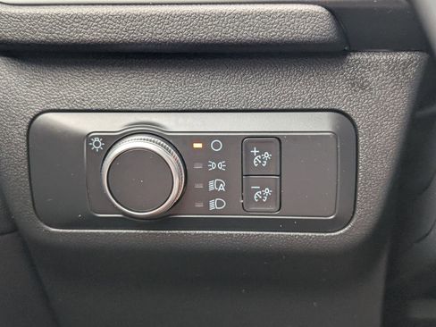 Used 2020 Ford Escape SE FWD image 32