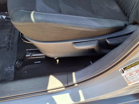 Used 2024 Nissan Kicks SV FWD image 21