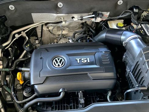 Used 2023 Volkswagen Atlas SE image 33