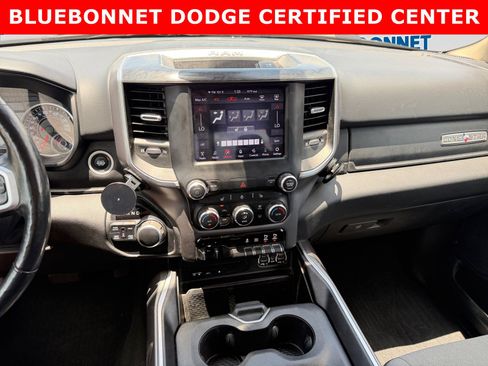 Used 2019 RAM 1500 Big Horn AWD/4WD image 18