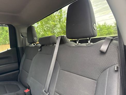 Used 2019 Chevrolet Silverado 1500 Custom Trail Boss w/ Custom Convenience Package AWD/4WD image 19