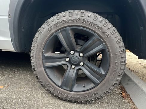 Used 2019 RAM 1500 Tradesman image 9