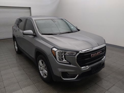 Used 2024 GMC Terrain SLE FWD image 13