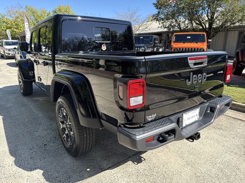 New 2025 Jeep Gladiator Sport w/ Premium Package image 5