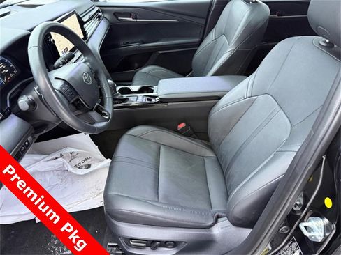 Used 2025 Toyota Camry XSE image 16