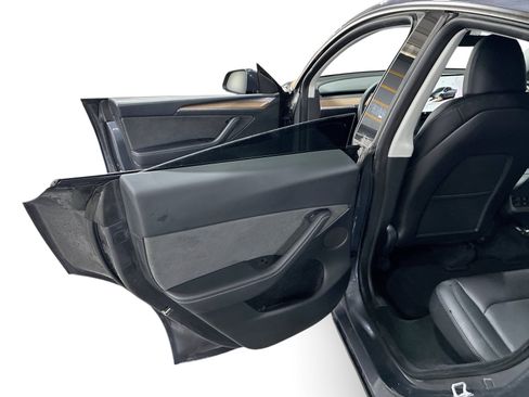 Certified 2023 Tesla Model Y Performance AWD/4WD image 10