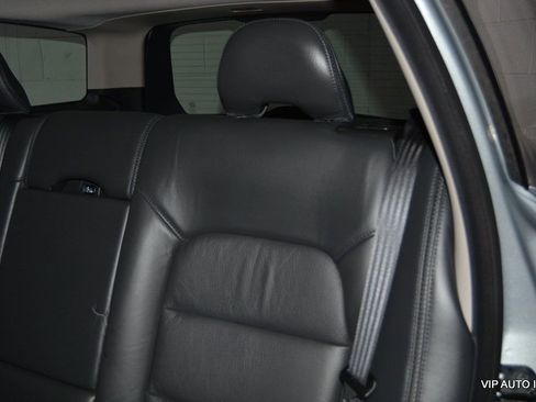 Used 2010 Volvo XC70 3.2 image 21