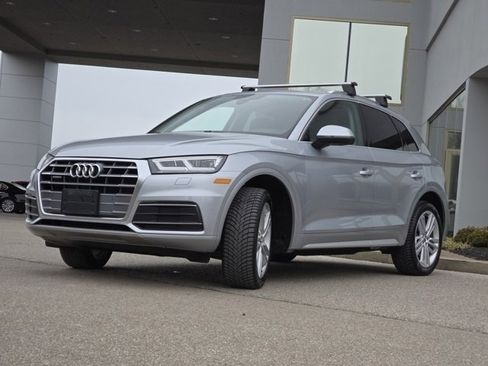 Used 2019 Audi Q5 2.0T Premium Plus w/ Premium Plus Package image 16
