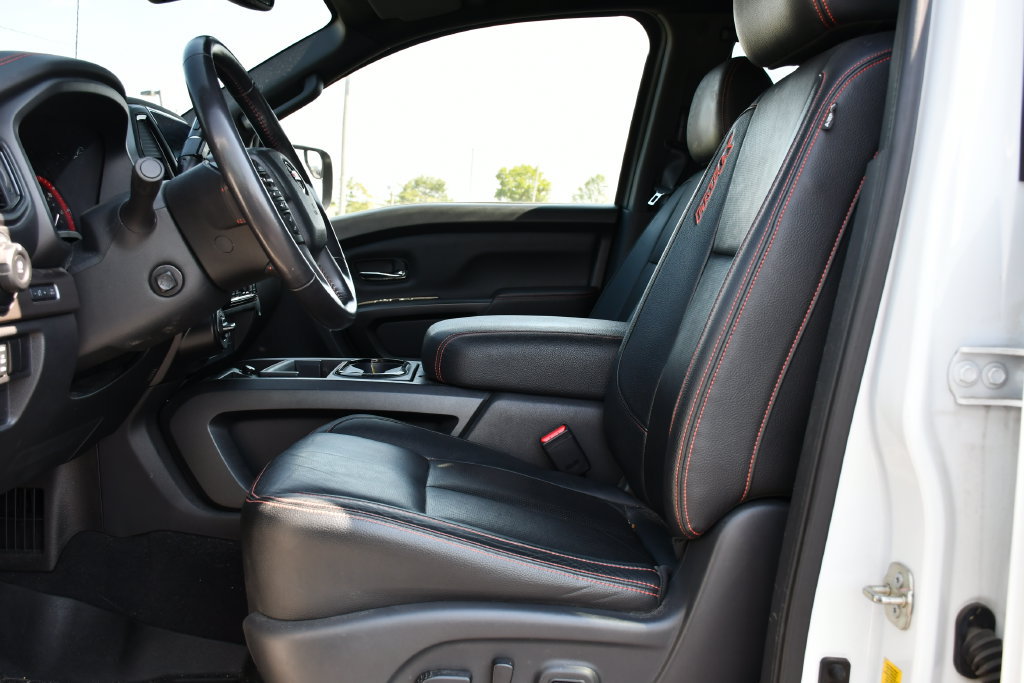 Used 2021 Nissan Titan PRO-4X w/ Pro-4x Convenience Package AWD/4WD image 13