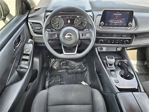 Used 2024 Nissan Rogue S image 22
