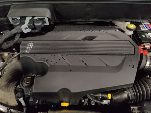 Used 2019 Lincoln Nautilus Reserve AWD/4WD image 30