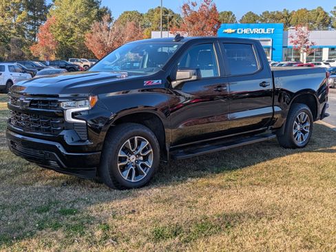 Used 2025 Chevrolet Silverado 1500 RST w/ Z71 Off-Road Package image 8