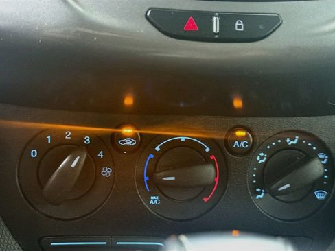 Used 2018 Ford Transit Connect XLT FWD image 15