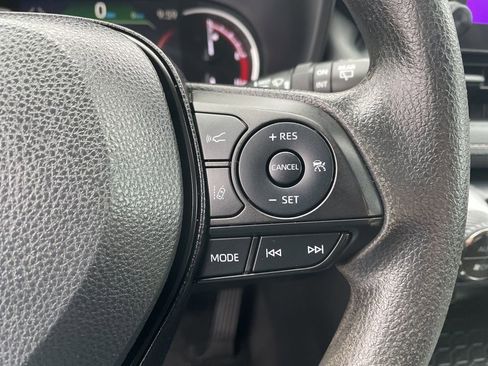 Used 2023 Toyota RAV4 XLE image 16