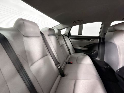 Used 2019 Honda Accord LX image 36