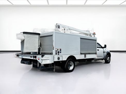 Used 2018 RAM 5500 Tradesman w/ Power & Remote Entry Group image 4