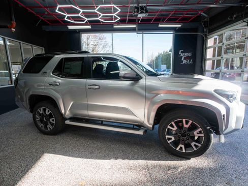 New 2025 Toyota 4Runner TRD Sport image 5