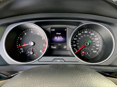 Used 2019 Volkswagen Tiguan SE w/ Panoramic Sunroof Package image 26