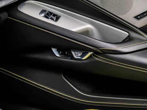 Used 2021 Chevrolet Corvette Stingray Premium Cpe w/ 3LT RWD image 88