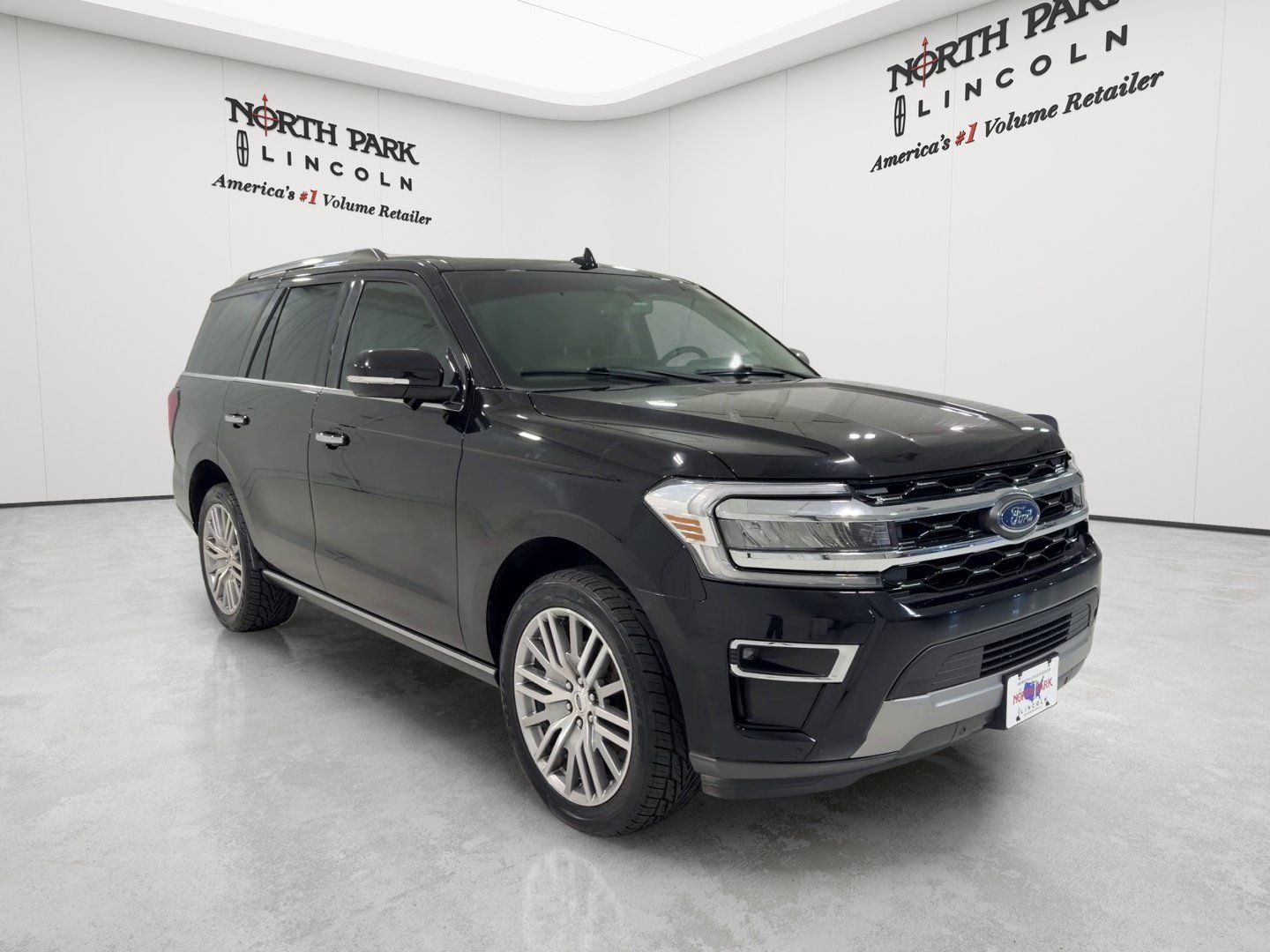 Used 2023 Ford Expedition Limited RWD image 7