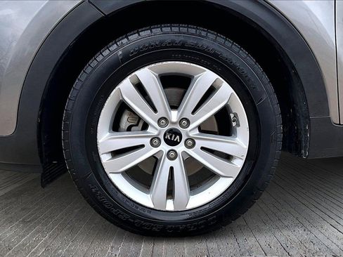 Used 2019 Kia Sportage LX image 8