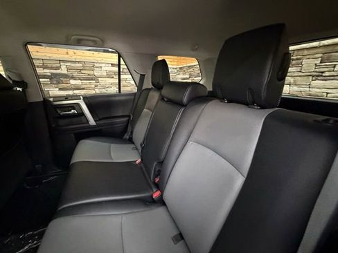 Used 2022 Toyota 4Runner SR5 Premium AWD/4WD image 29