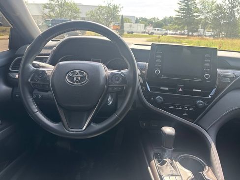 Used 2024 Toyota Camry SE FWD image 13